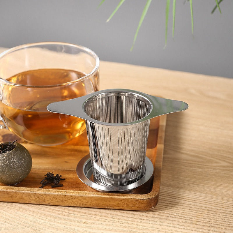 The Steep Basket — Stainless Steel Loose-Leaf Tea Infuser with Drip-Tray Lid